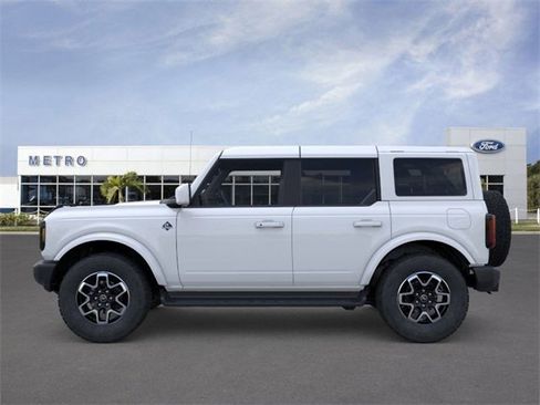 New 2025 Ford Bronco Outer Banks image 3