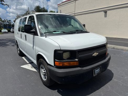 Used 2014 Chevrolet Express 2500 image 8