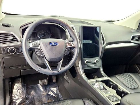 Used 2024 Ford Edge Titanium AWD/4WD image 12