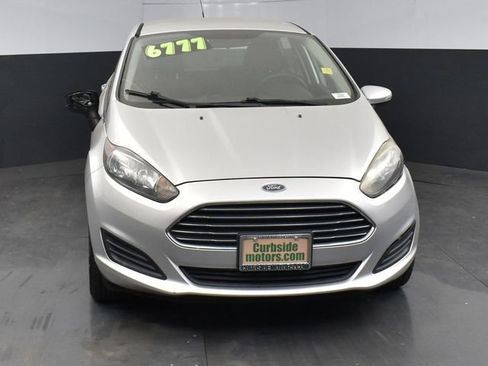 Used 2014 Ford Fiesta SE FWD image 4