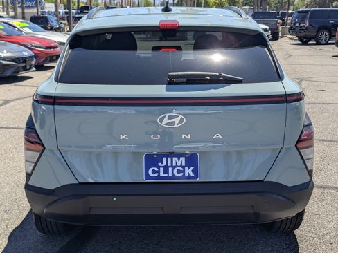 Used 2024 Hyundai Kona SEL FWD image 3
