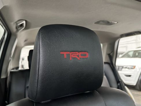 Used 2020 Toyota 4Runner TRD Off-Road Premium w/ Moonroof Package AWD/4WD image 38
