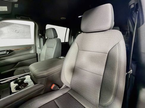 New 2026 Chevrolet Suburban LS w/ Max Trailering Package AWD/4WD image 11