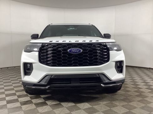 New 2026 Ford Explorer ST-Line w/ ST-Line Street Pack image 6