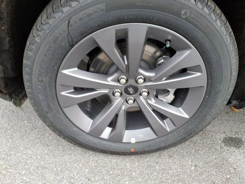 New 2026 Ford Explorer Active w/ Active Comfort Package image 18