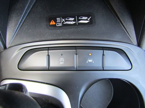 Used 2025 Buick Envista Preferred w/ Convenience I Package FWD image 34