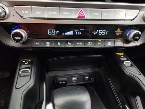 Used 2023 Kia Telluride S w/ S Sunroof Package image 25