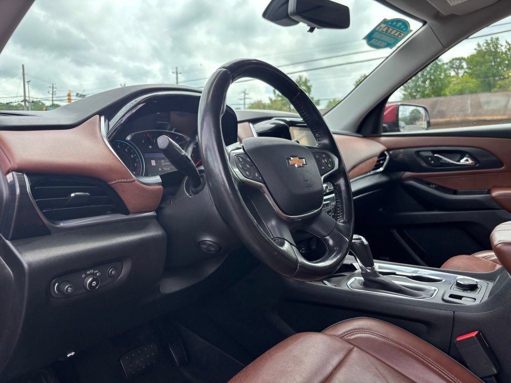 Used 2020 Chevrolet Traverse High Country AWD/4WD image 16