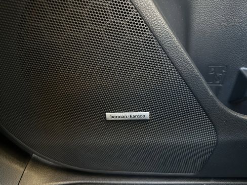 Used 2017 Subaru Forester 2.5i Touring w/ Rugged Package #2 image 17