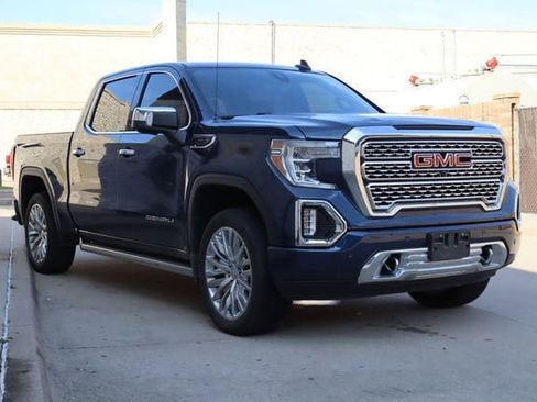Used 2019 GMC Sierra 1500 Denali w/ Denali Ultimate Package AWD/4WD image 2
