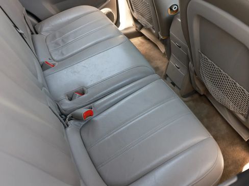 Used 2008 Saturn Vue XR w/ Premium Trim Package FWD image 16