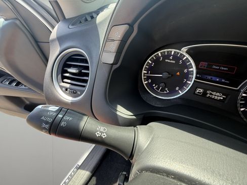 Used 2019 INFINITI QX60 Luxe w/ Essential Package AWD/4WD image 23