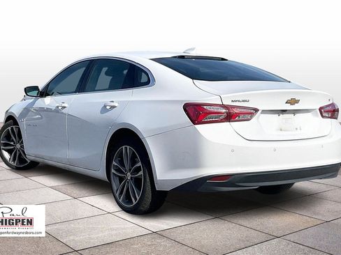 Used 2024 Chevrolet Malibu LT image 2