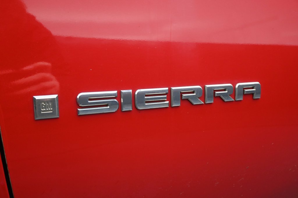 Used 2009 GMC Sierra 1500 W/T AWD/4WD image 9