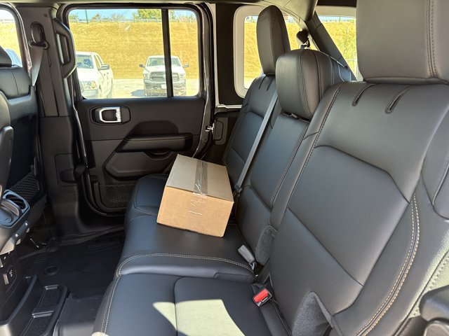 New 2027 Jeep Wrangler Unlimited Sahara AWD/4WD image 6