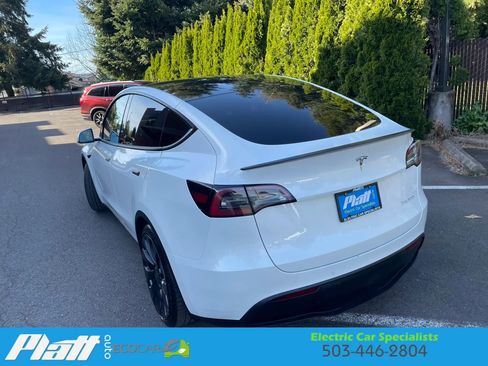 Used 2022 Tesla Model Y Performance image 7