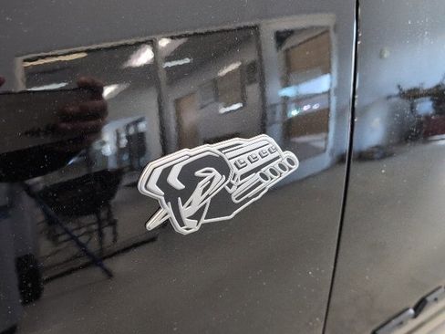 New 2026 RAM 1500 4x4 Crew Cab image 2