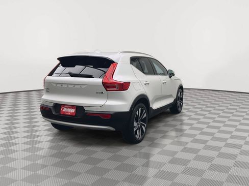 Used 2023 Volvo XC40 B5 Ultimate w/ Protection Package Premier AWD/4WD image 39