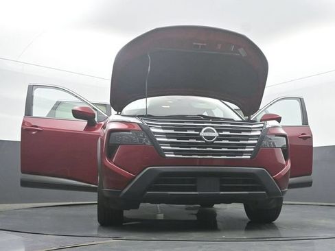 Used 2024 Nissan Rogue SV FWD image 56