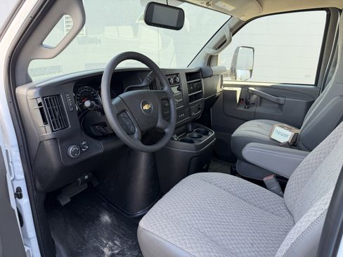 New 2026 Chevrolet Express 4500 w/ Power Convenience Package RWD image 12