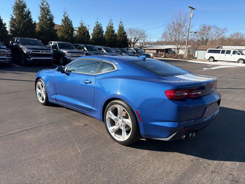 Used 2020 Chevrolet Camaro LT image 3