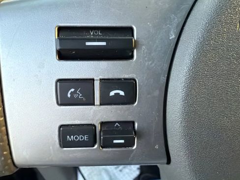 Used 2021 Nissan Frontier SV w/ Midnight Edition Floor Mats image 23