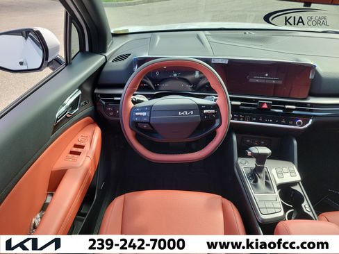 New 2026 Kia Sportage SX FWD image 16