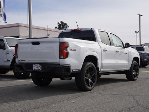 Used 2024 Chevrolet Colorado Z71 w/ Z71 Convenience Package 2 image 4