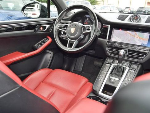 Used 2021 Porsche Macan AWD/4WD image 27