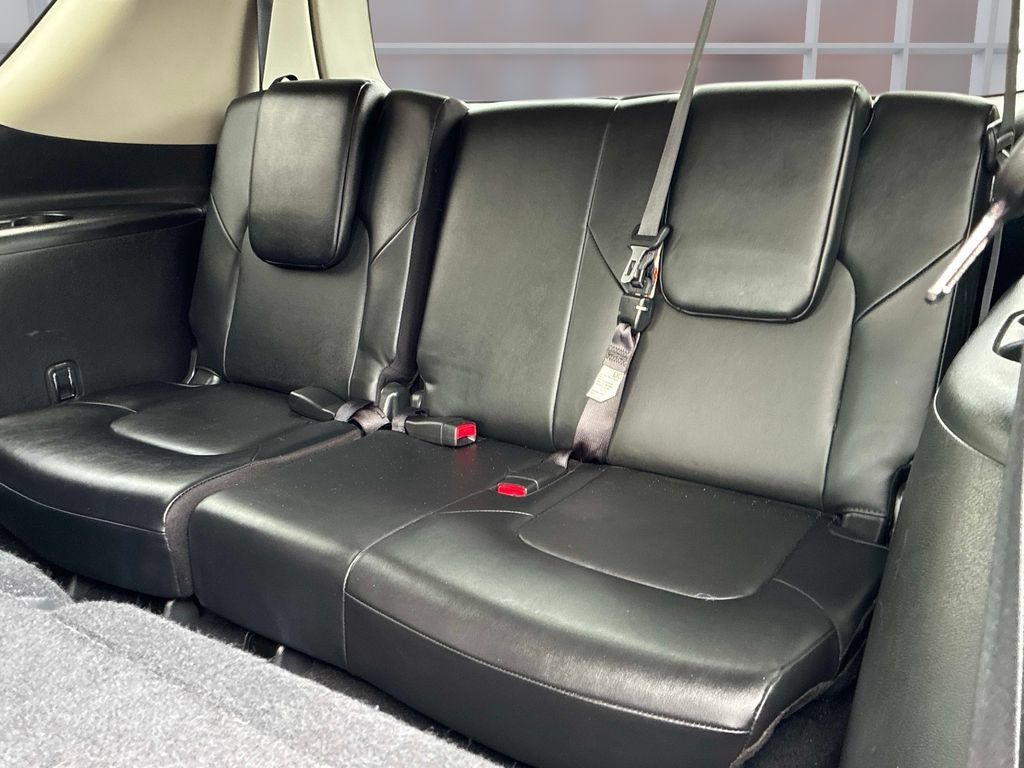 Used 2024 Nissan Armada SV w/ Cargo Package AWD/4WD image 15