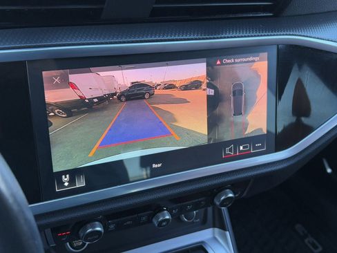 Used 2021 Audi Q3 2.0T Premium Plus w/ Premium Plus Package image 21