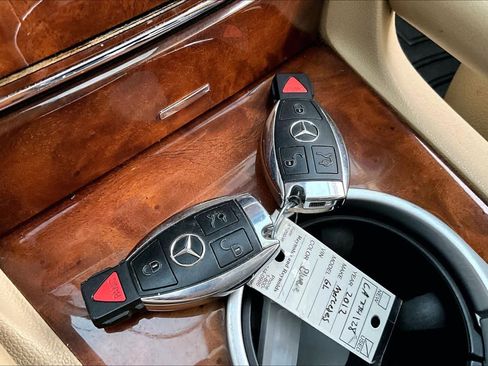 Used 2012 Mercedes-Benz GL 450 4MATIC image 14