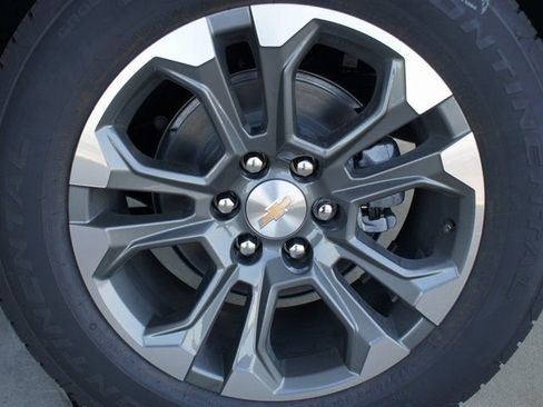 New 2026 Chevrolet Tahoe LS image 10