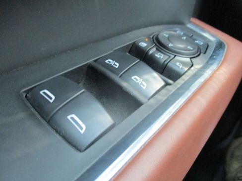 Used 2025 GMC Sierra 3500 Denali Ultimate AWD/4WD image 30