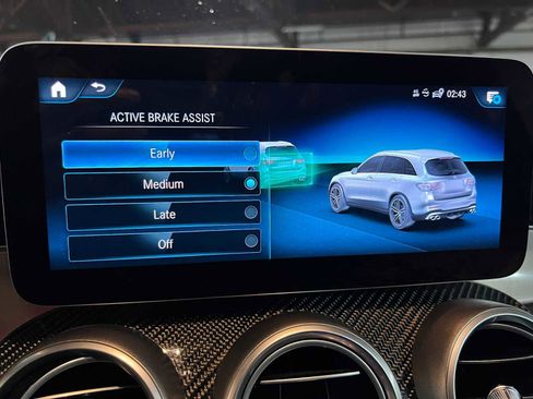 Certified 2020 Mercedes-Benz GLC 43 AMG 4MATIC image 32