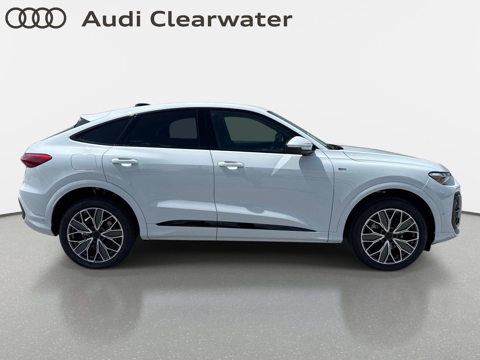 New 2026 Audi Q5 Premium Plus AWD/4WD image 4