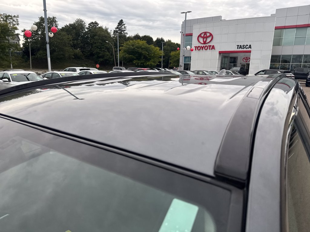 Used 2021 Toyota RAV4 LE AWD/4WD image 40
