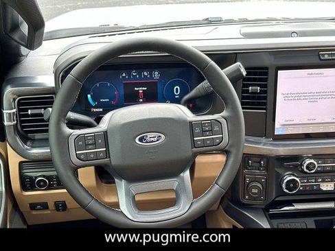 New 2025 Ford F250 Lariat w/ Chrome Package image 22