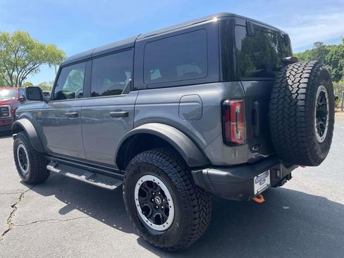 Used 2024 Ford Bronco Badlands AWD/4WD image 3