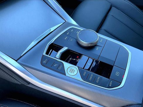 Used 2025 BMW 430i xDrive w/ M Sport Package image 15