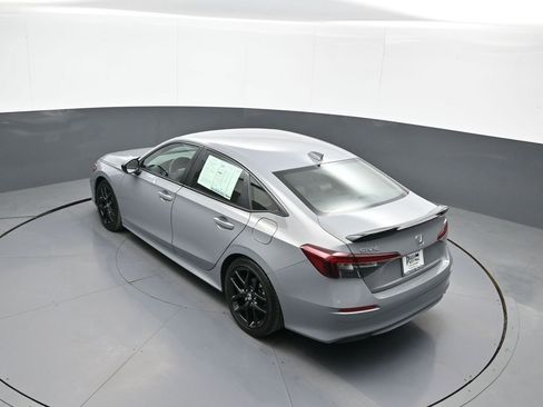 Used 2025 Honda Civic Sport image 39