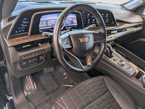 Used 2024 Cadillac Escalade ESV Premium Luxury Platinum AWD/4WD image 10