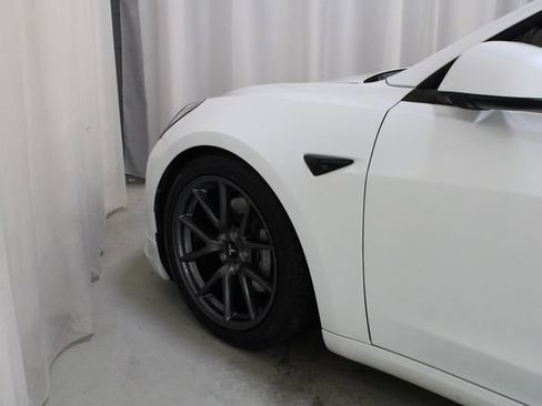 Used 2021 Tesla Model 3 Long Range AWD/4WD image 28