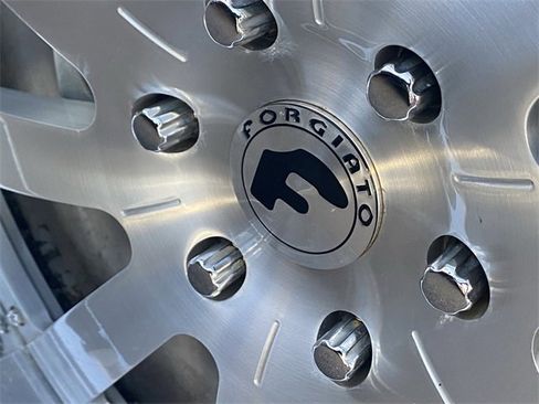 Used 2019 Cadillac Escalade ESV Premium Luxury image 5