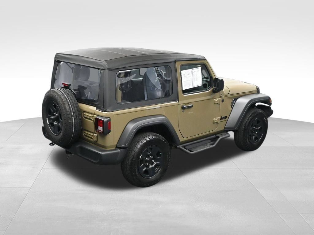Used 2025 Jeep Wrangler Sport AWD/4WD image 32