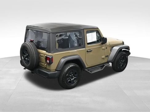 Used 2025 Jeep Wrangler Sport AWD/4WD image 32