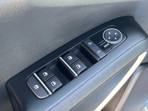 Used 2023 Kia Soul GT-Line image 35