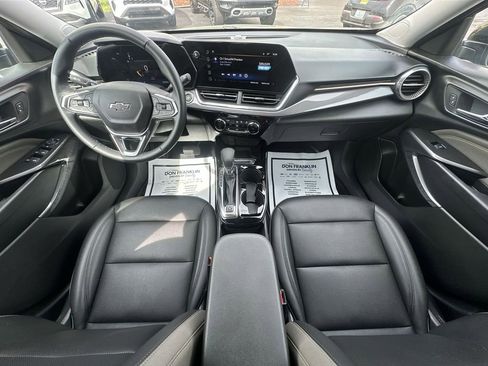 Used 2025 Chevrolet Trax ACTIV w/ Sunroof Package FWD image 20