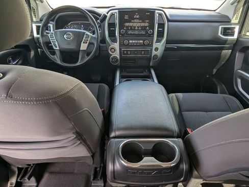 Used 2021 Nissan Titan SV w/ SV Convenience Package image 18
