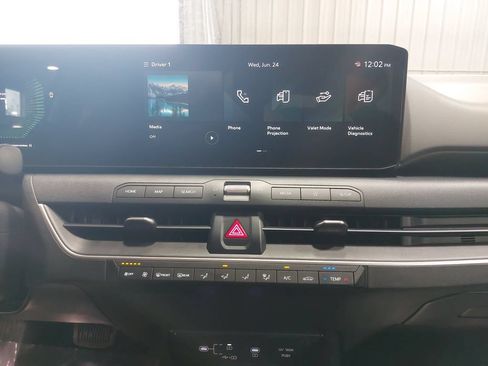 Certified 2025 Kia K4 FWD image 19